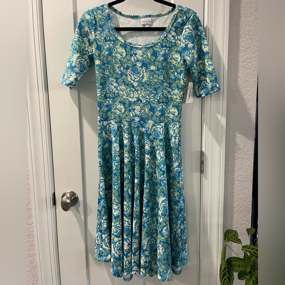 LuLaRoe Nicole dress